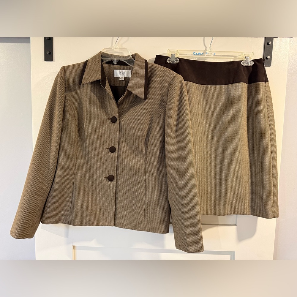 Le Suit set